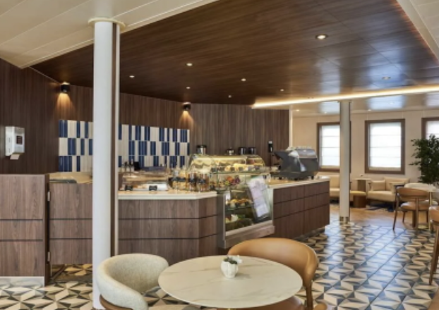 Yacht Club Café